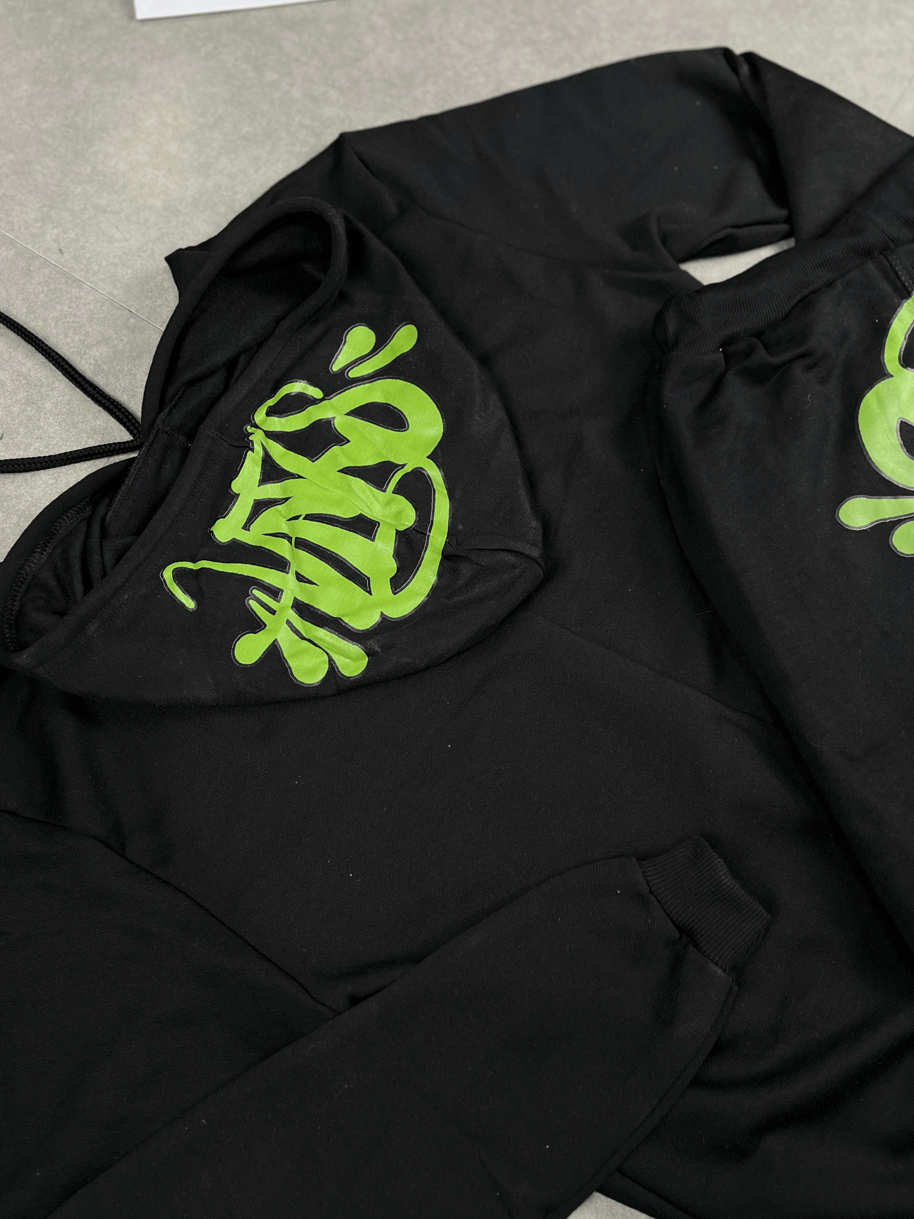 CONJUNTO SYNA VERDE RADIOATIVO