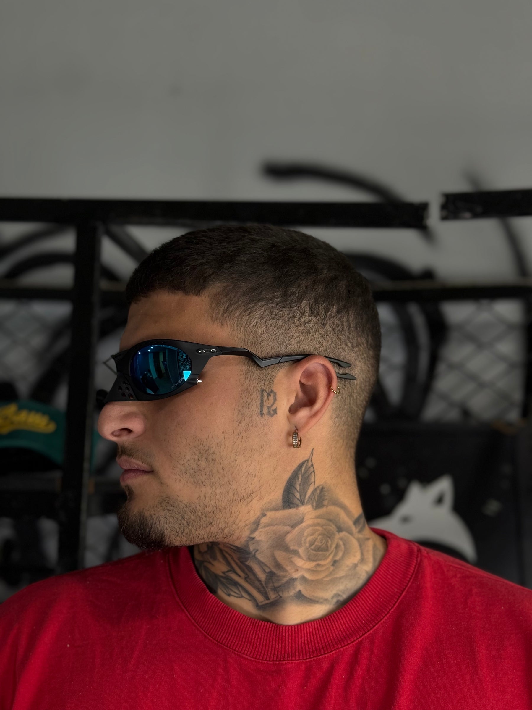 Oakley Plantaris – Black Matte | Lente Polarizada Ice Blue