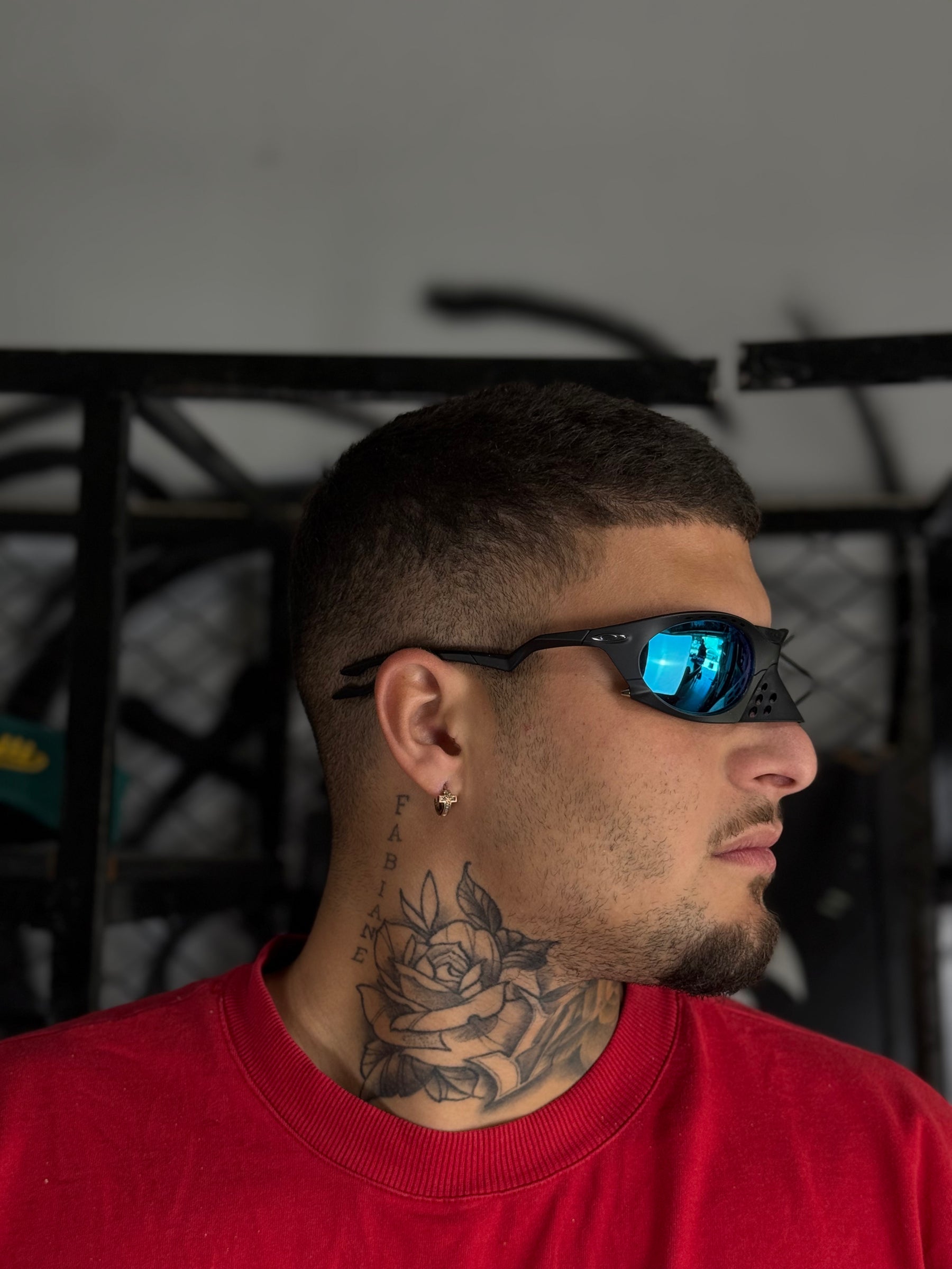Oakley Plantaris – Black Matte | Lente Polarizada Ice Blue
