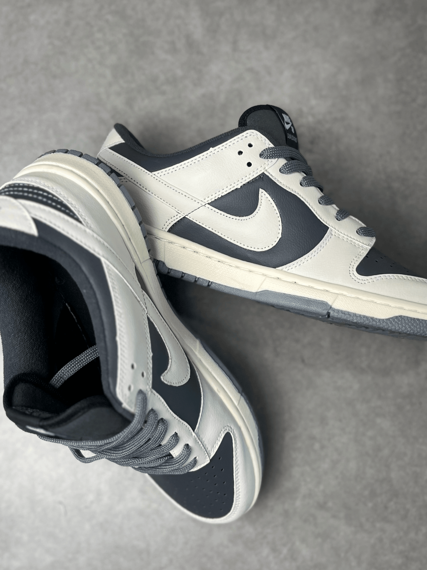 TENIS DUNK OFF WHITE CINZA