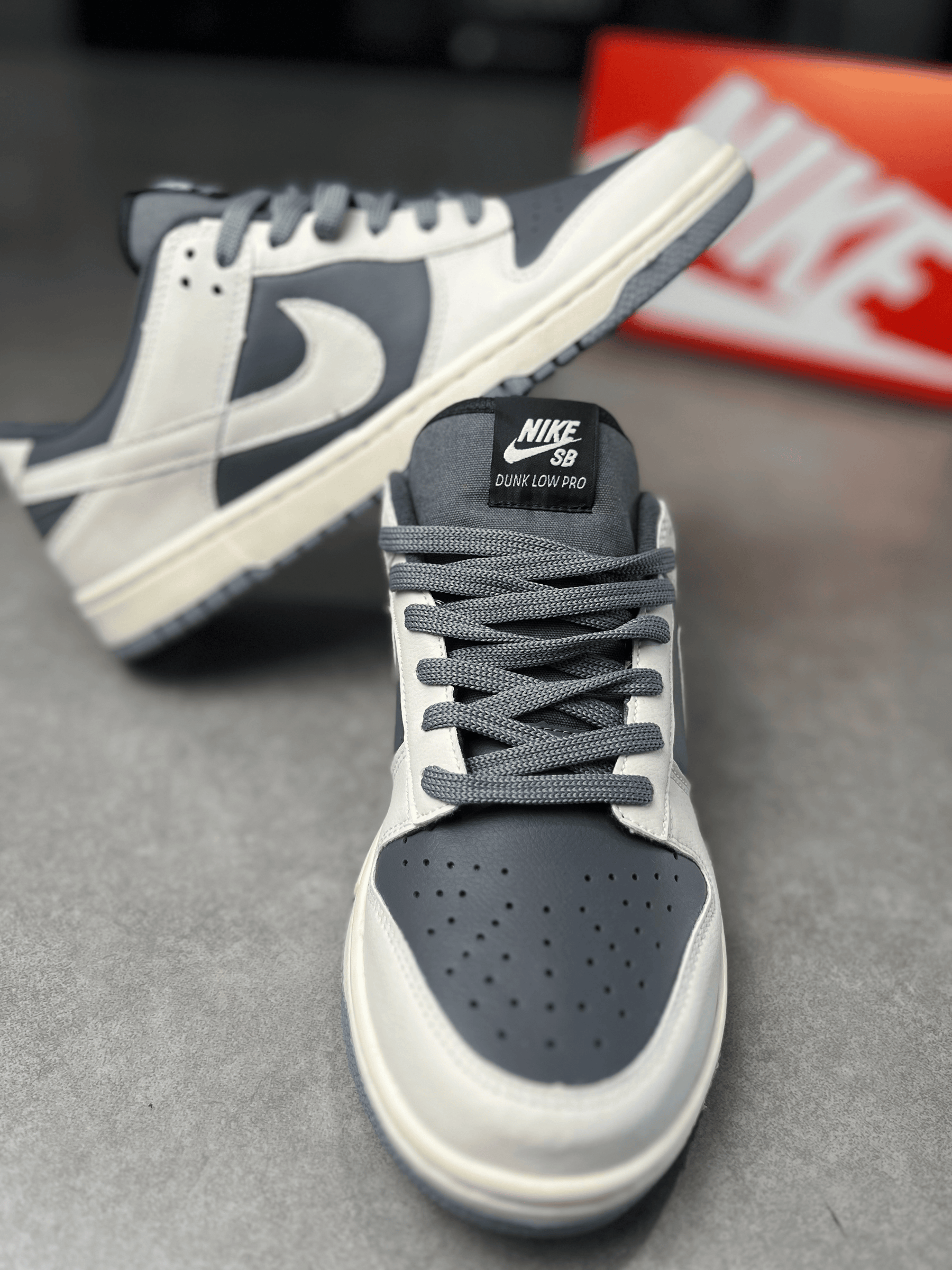 TENIS DUNK OFF WHITE CINZA