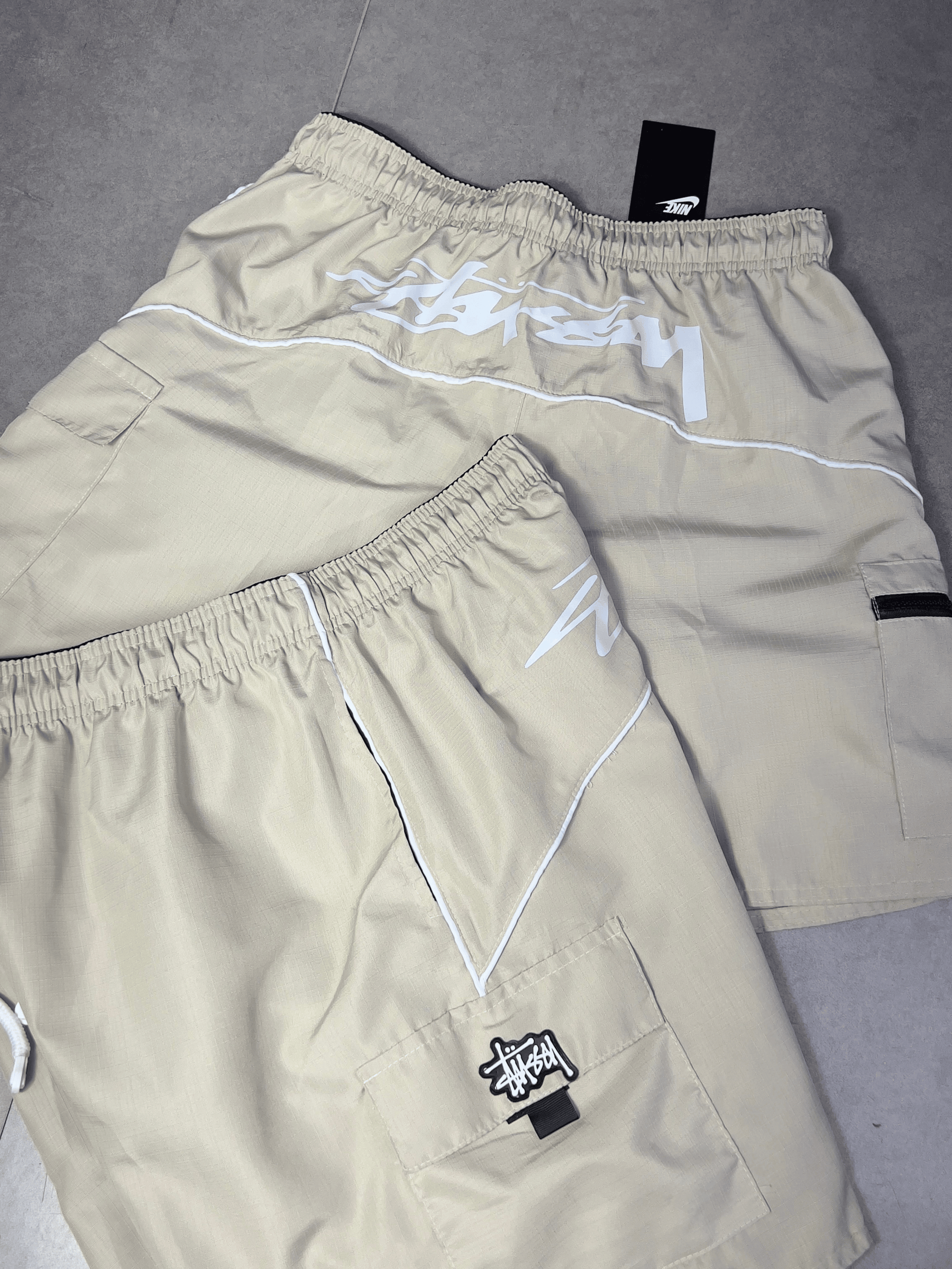 BERMUDA STUSSY OFF WHITE