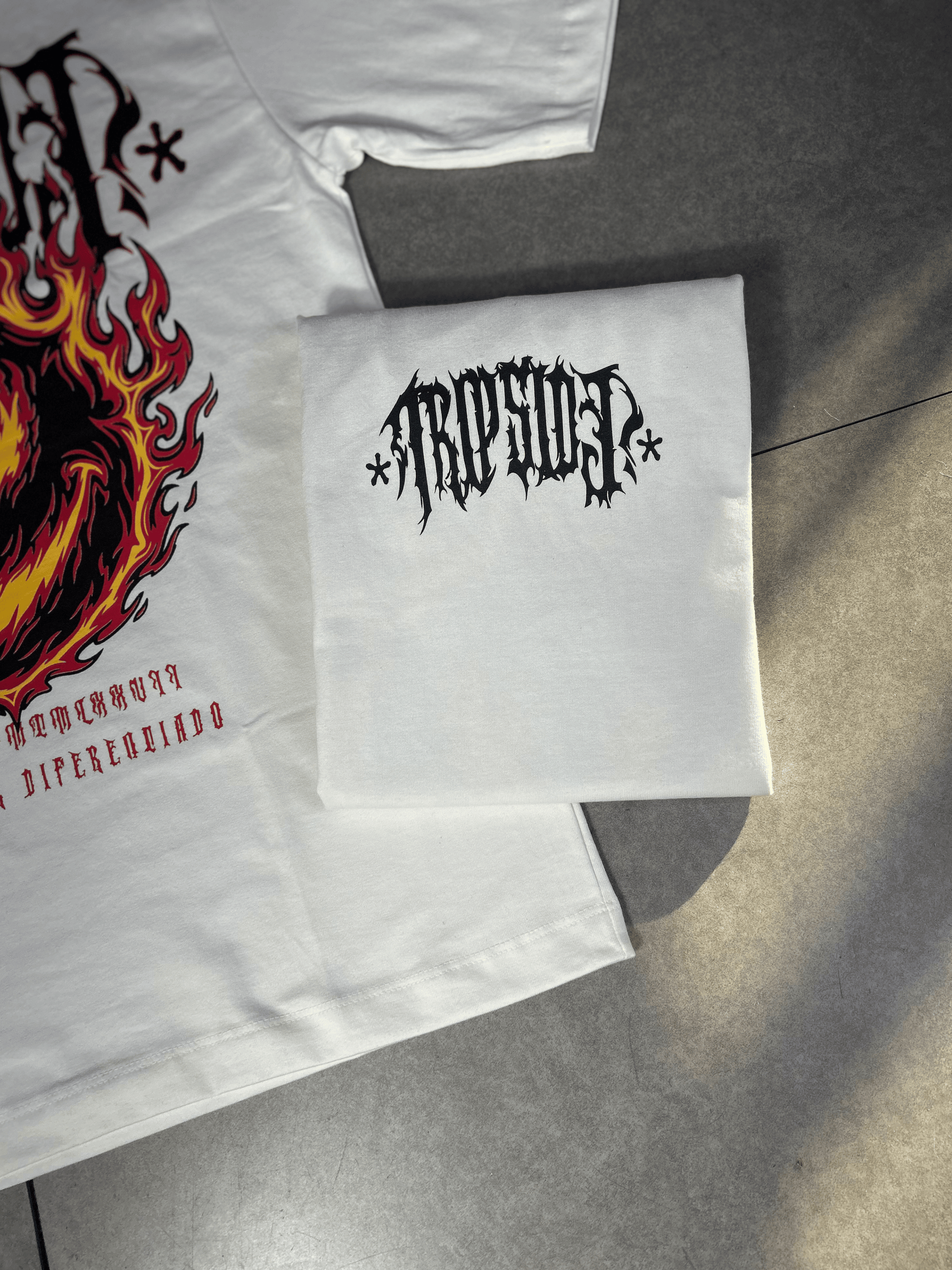 OVERSIZED TRIP FLAME INFERNAL