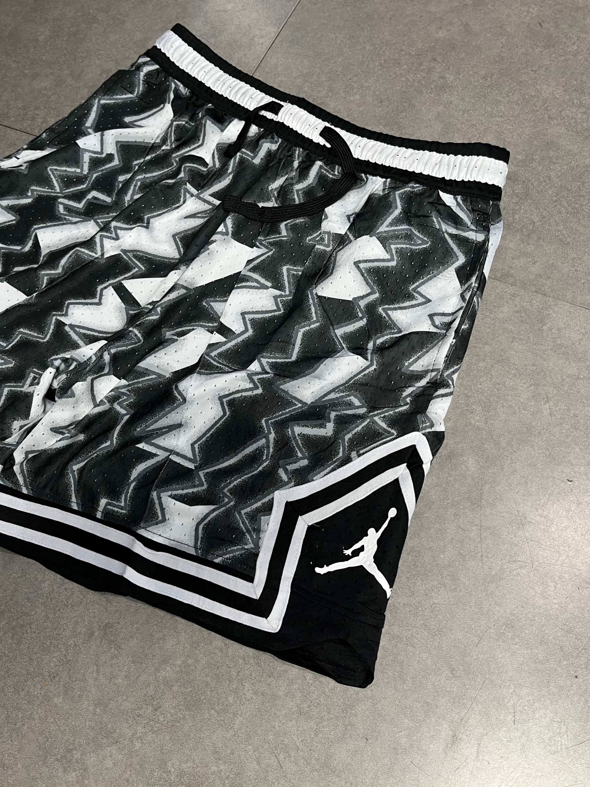 BERMUDA JORDAN REFLEXO CLASSIC