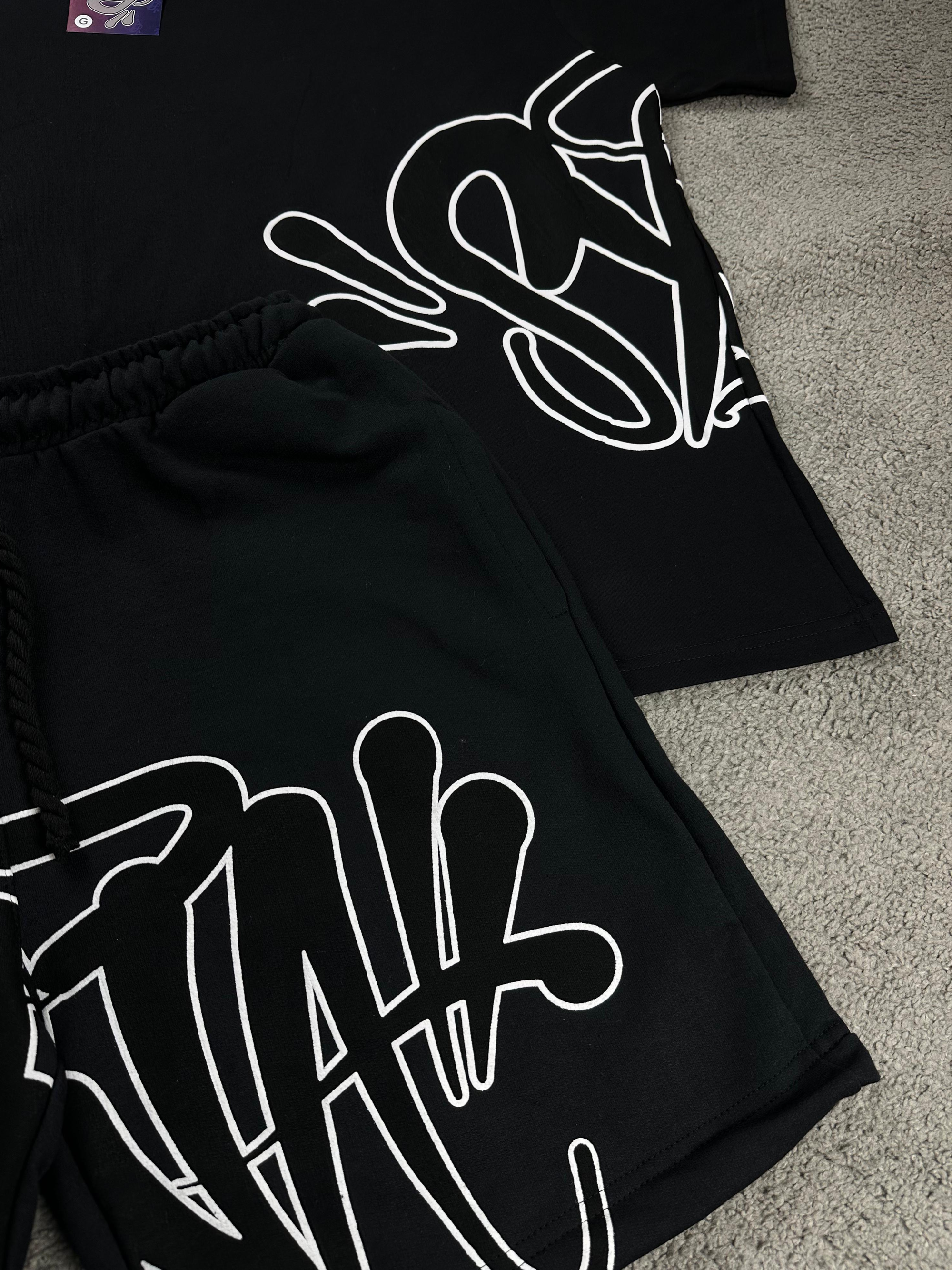 CONJUNTO SYNA BLACK AND WHITE