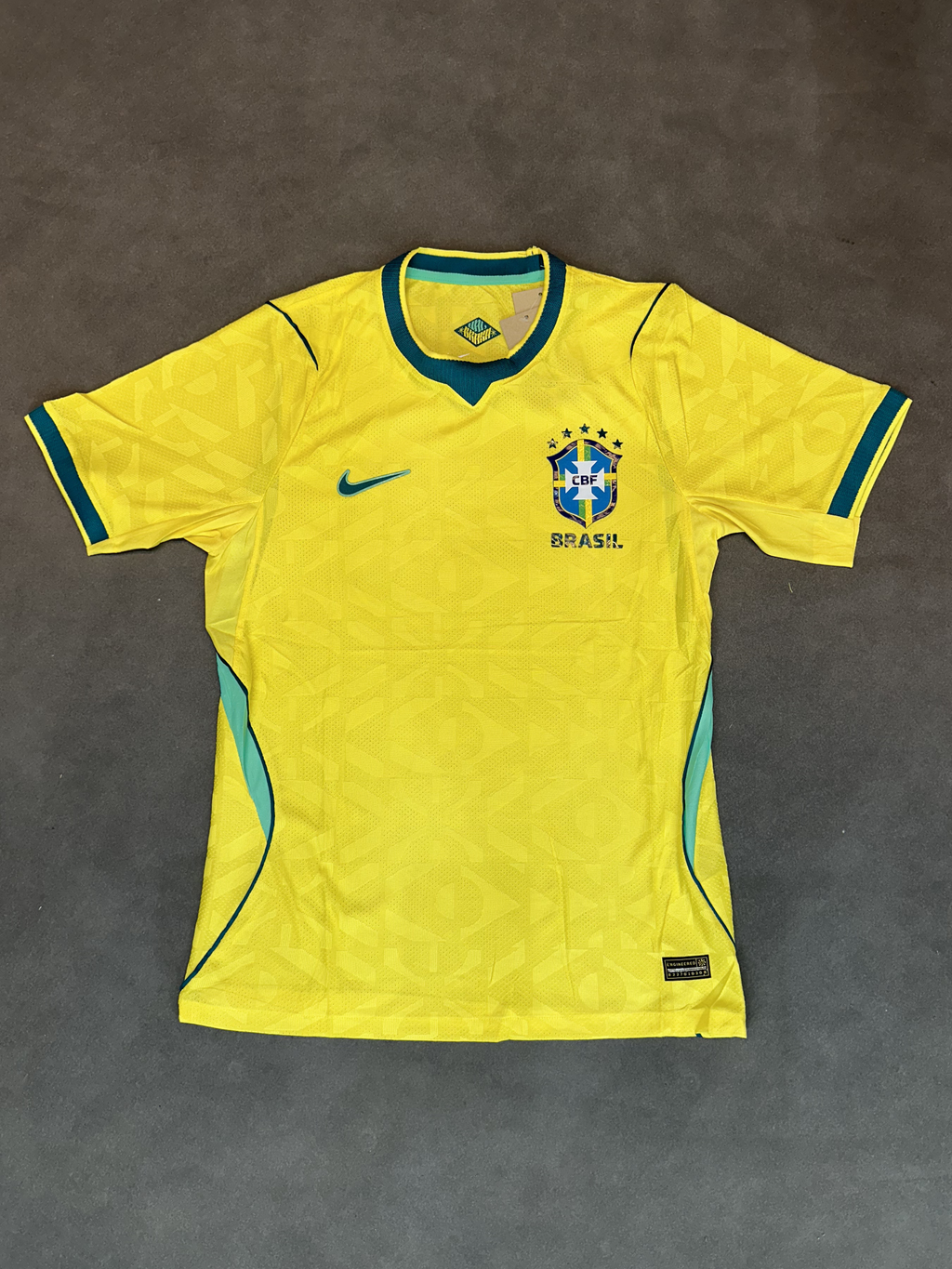 CAMISETA SELEÇÃO BRASIL - VERSÃO JOGADOR 2026