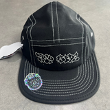 BONÉ FIVE PANEL TRIP SIDE