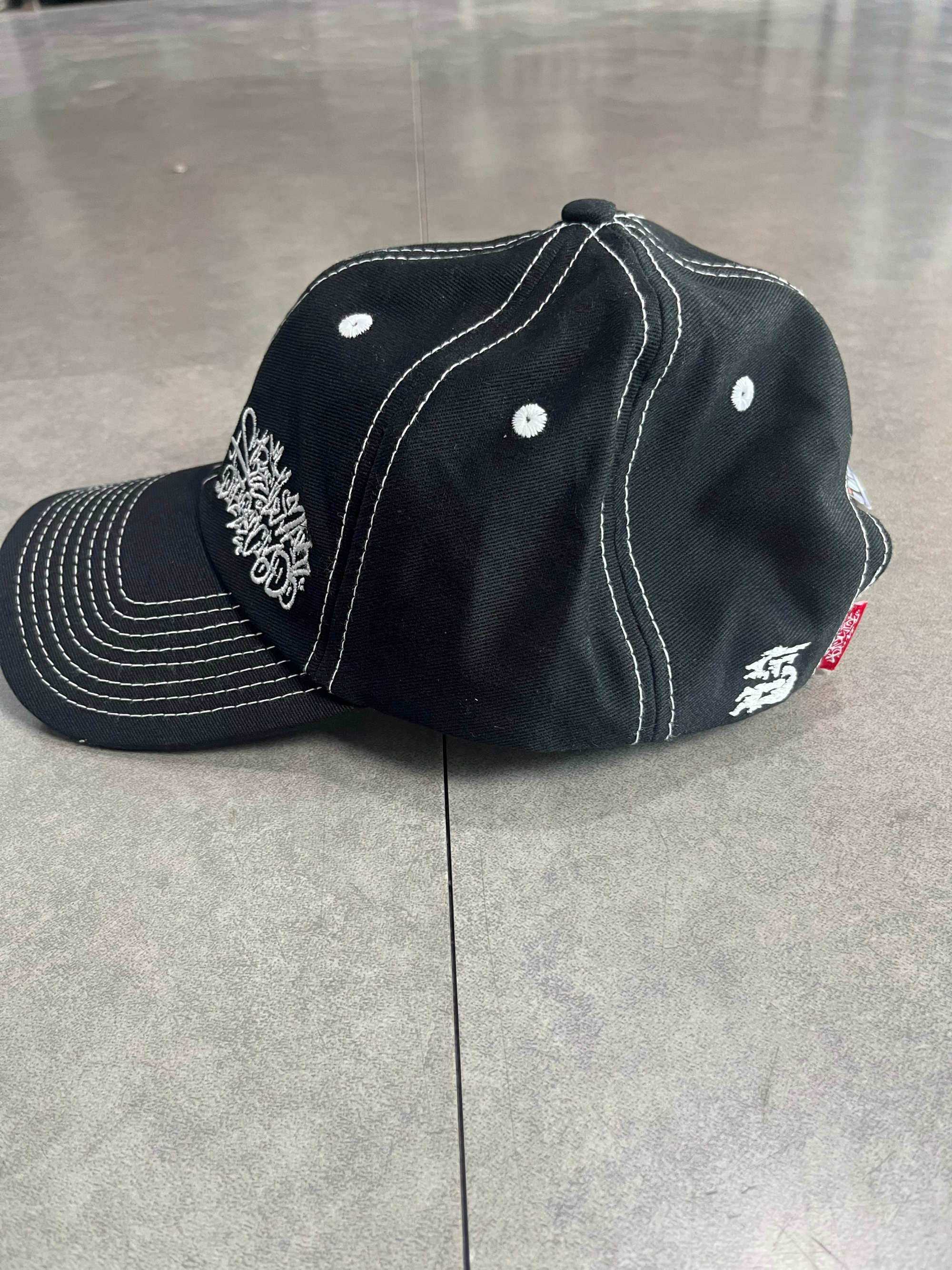 BONÉ CURVADO TRIP SIDE