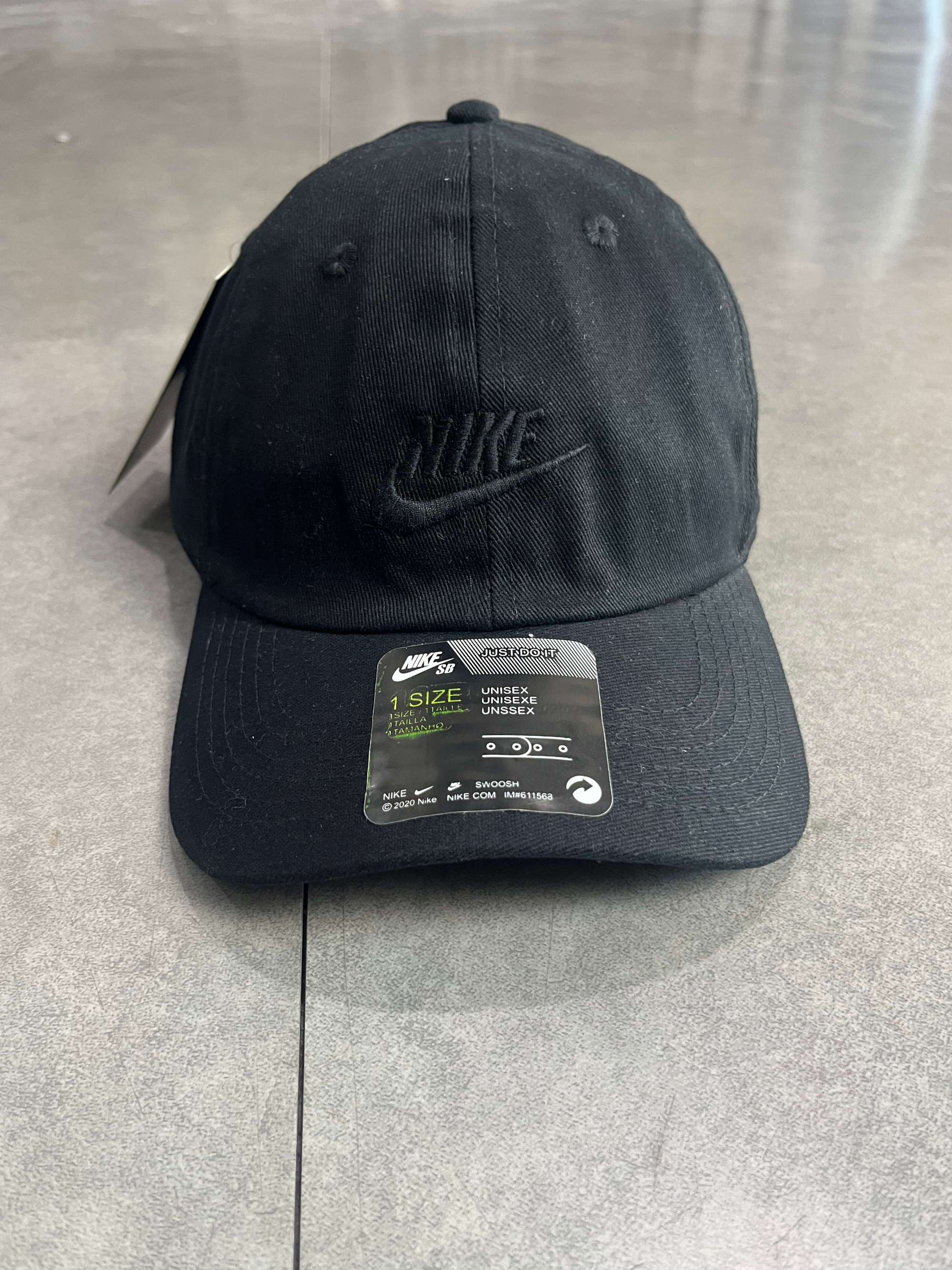 BONÉ FITA NIKE ALL BLACK