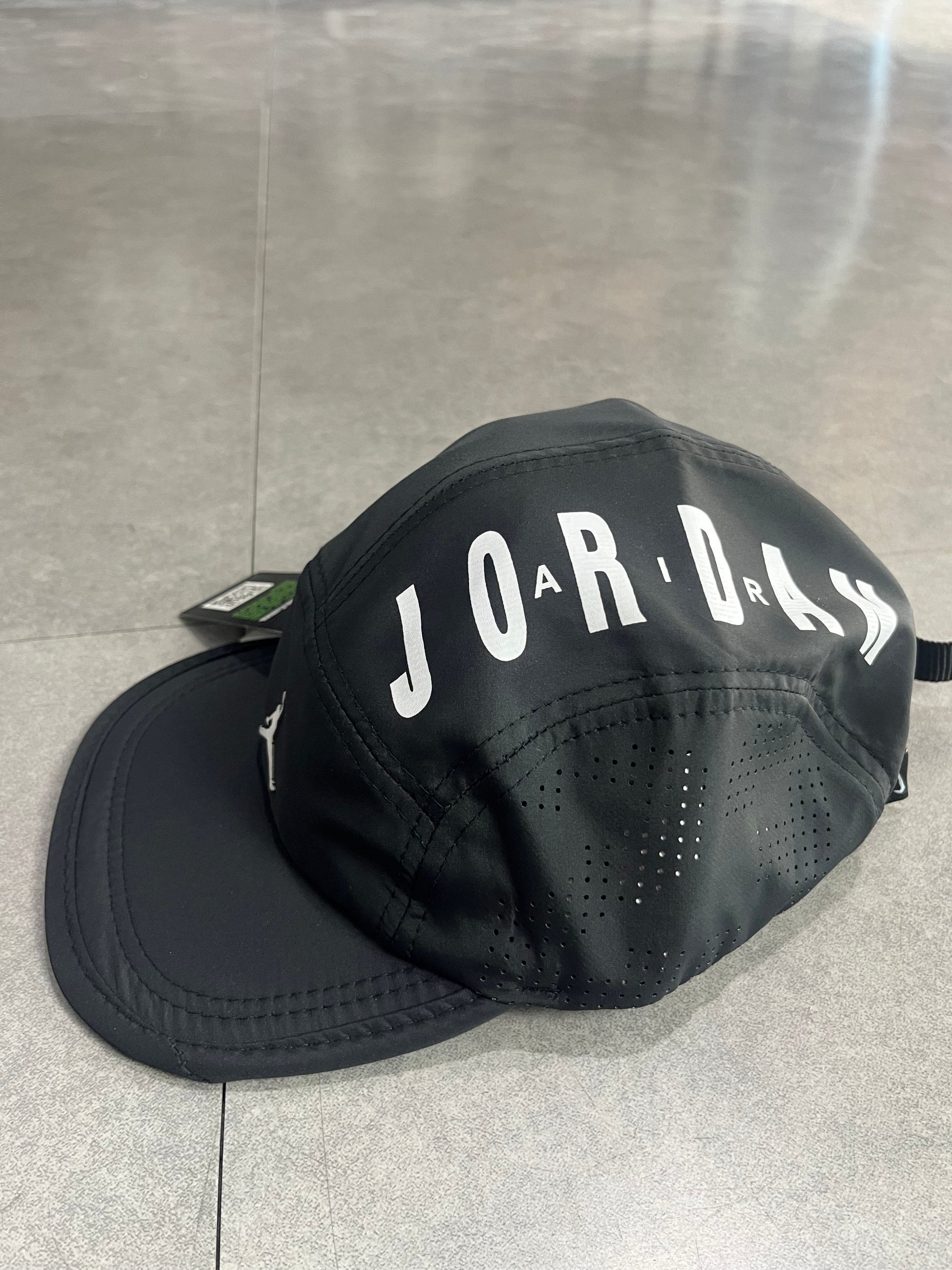 BONÉ JORDAN BLACK