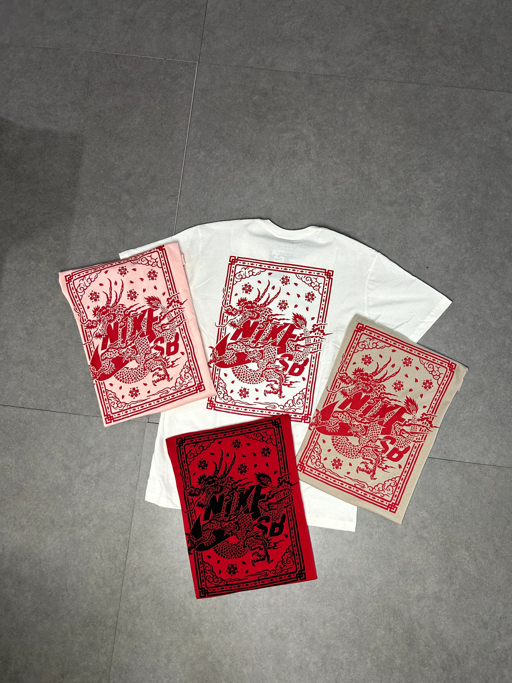 Camiseta NIKE SB DRAGON