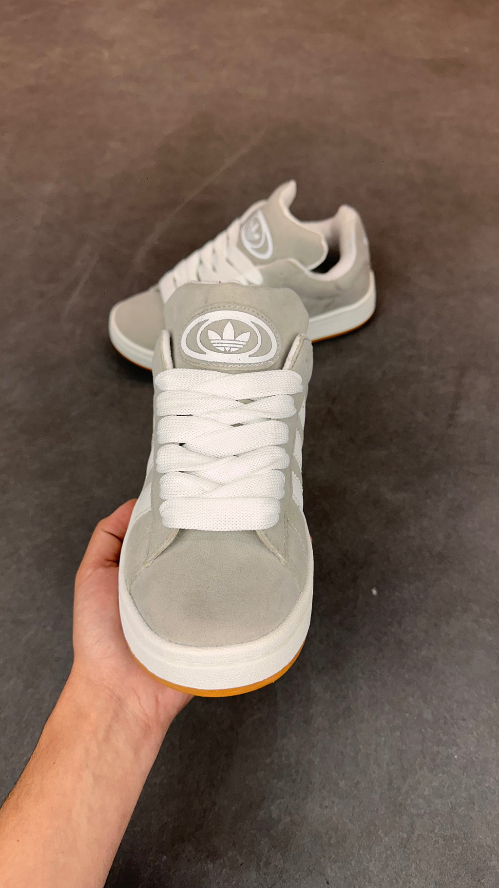 TENIS CAMPUS CINZA