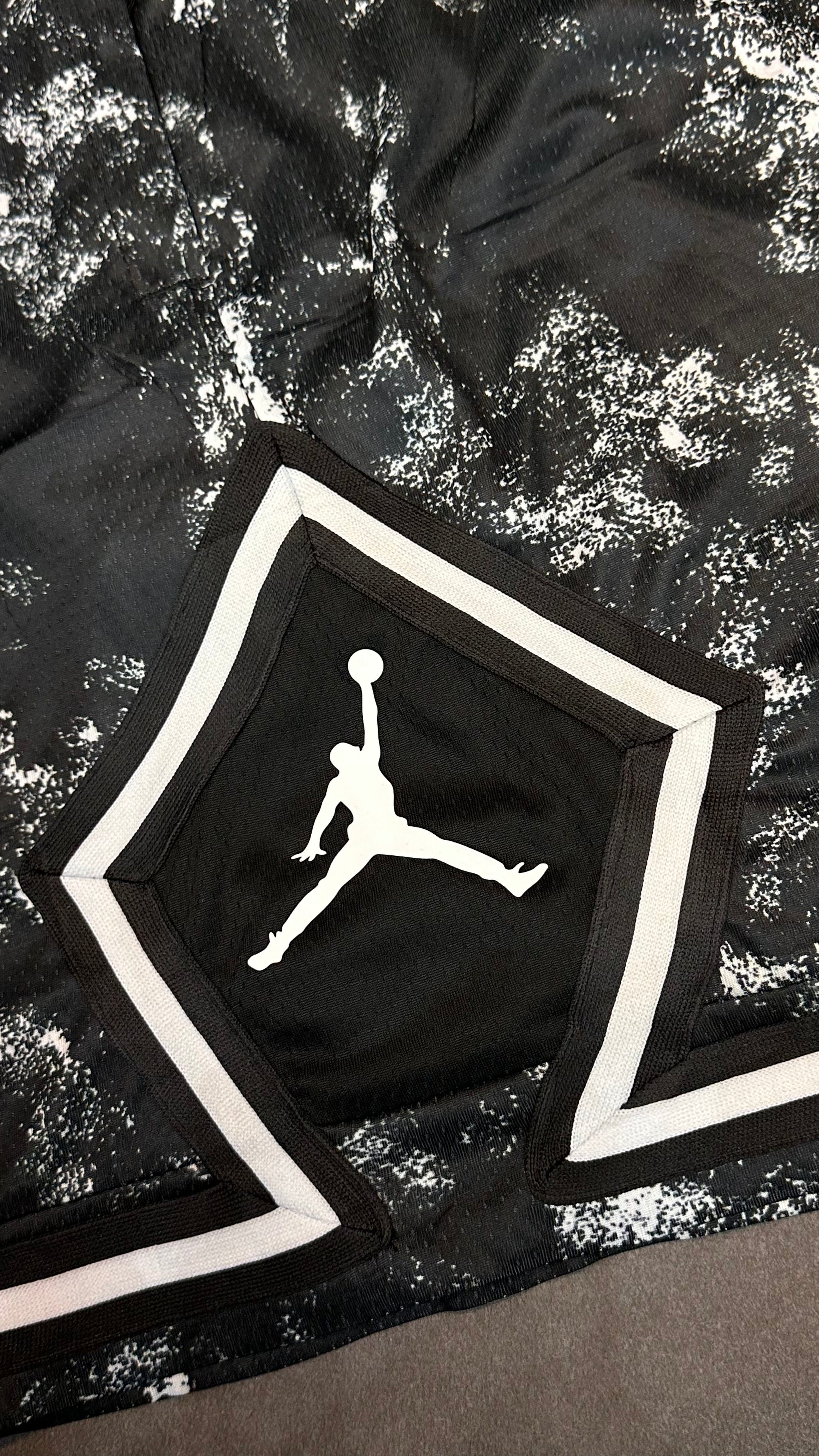 BERMUDA JORDAN DIAMOND BLACK