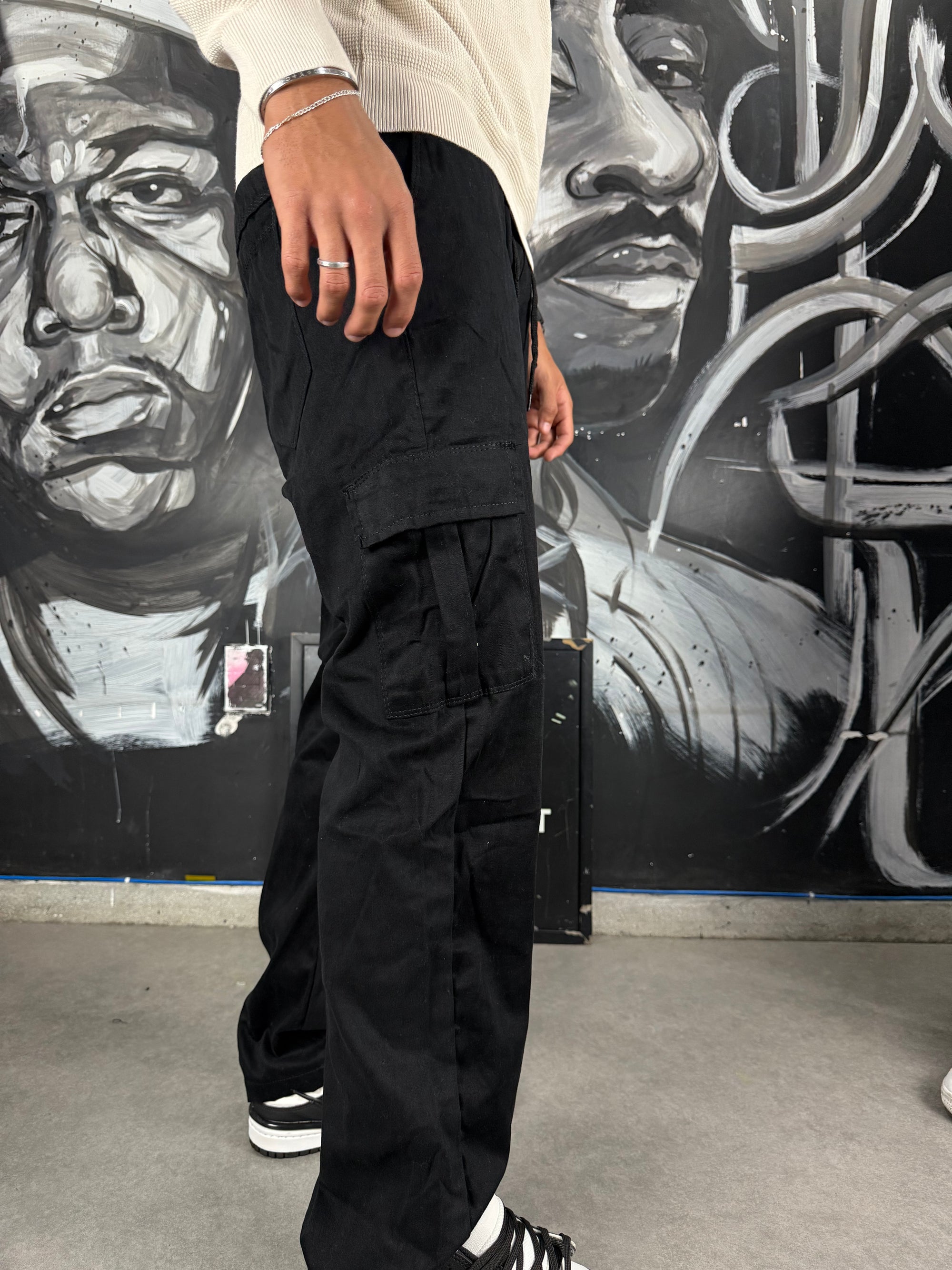 Calça Cargo Preta básica