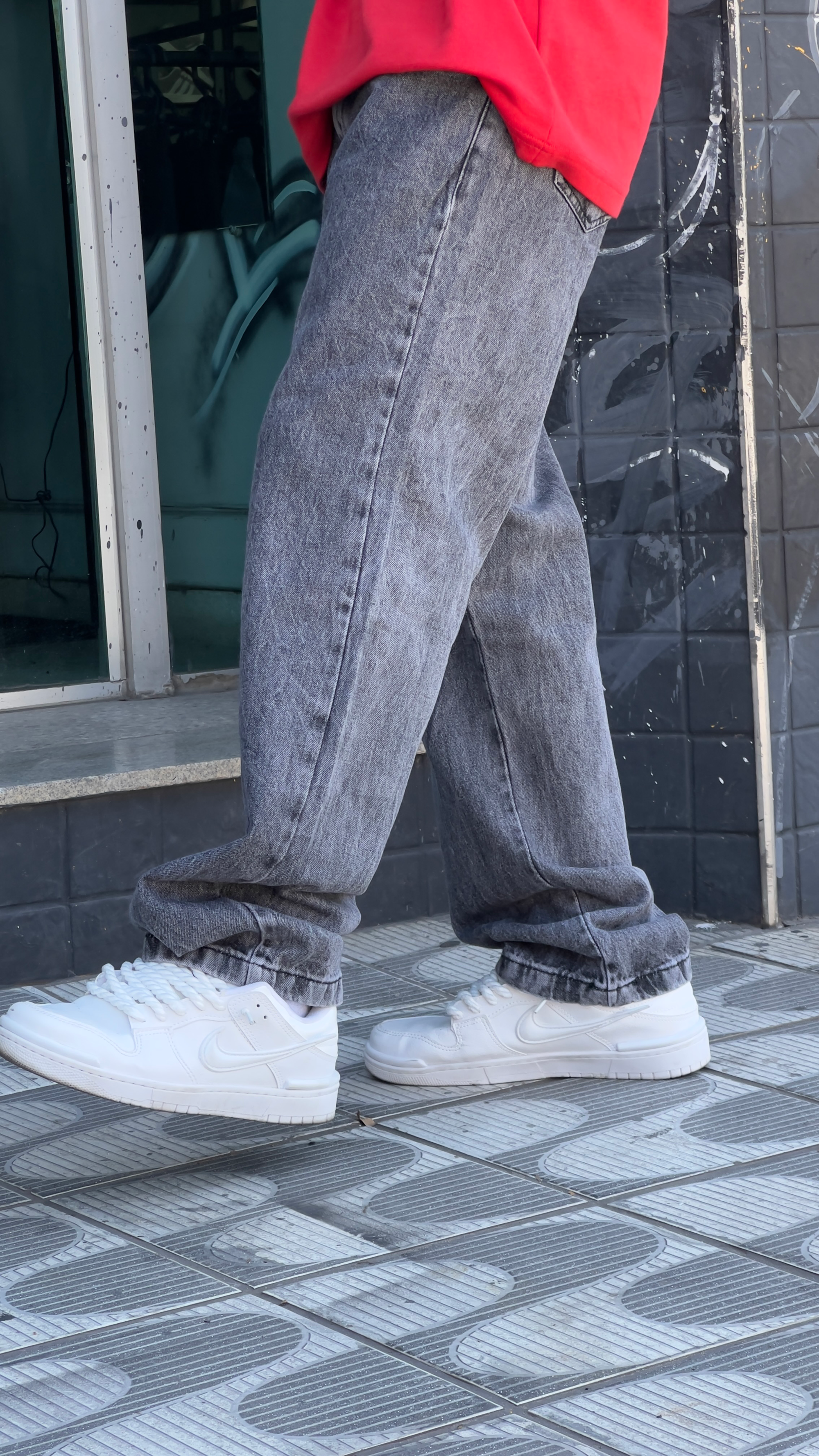 CALÇA BAGGY ESTONADA ESCURA