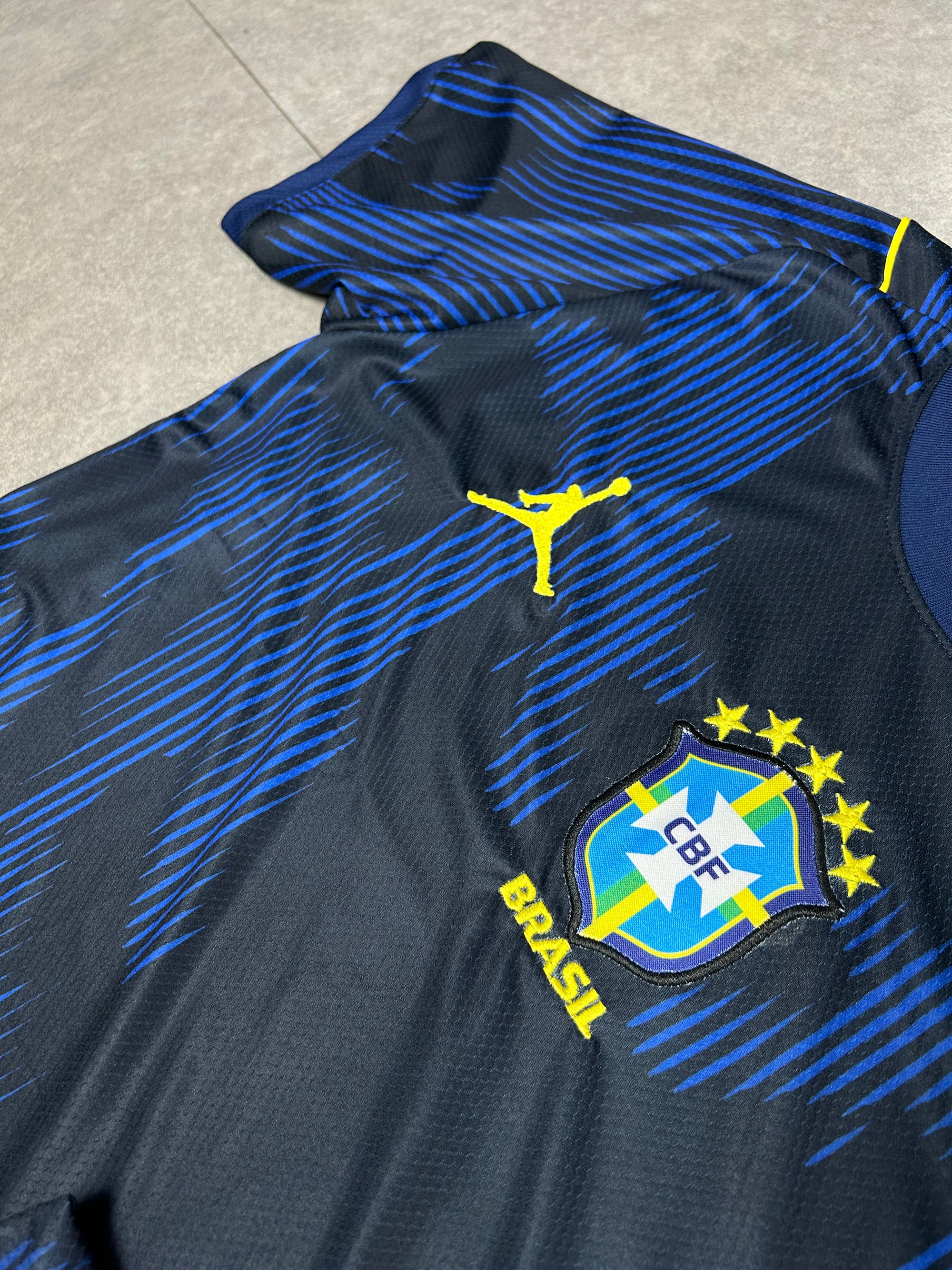 CAMISETA SELEÇÃO BRASILEIRA AZUL MARINHO