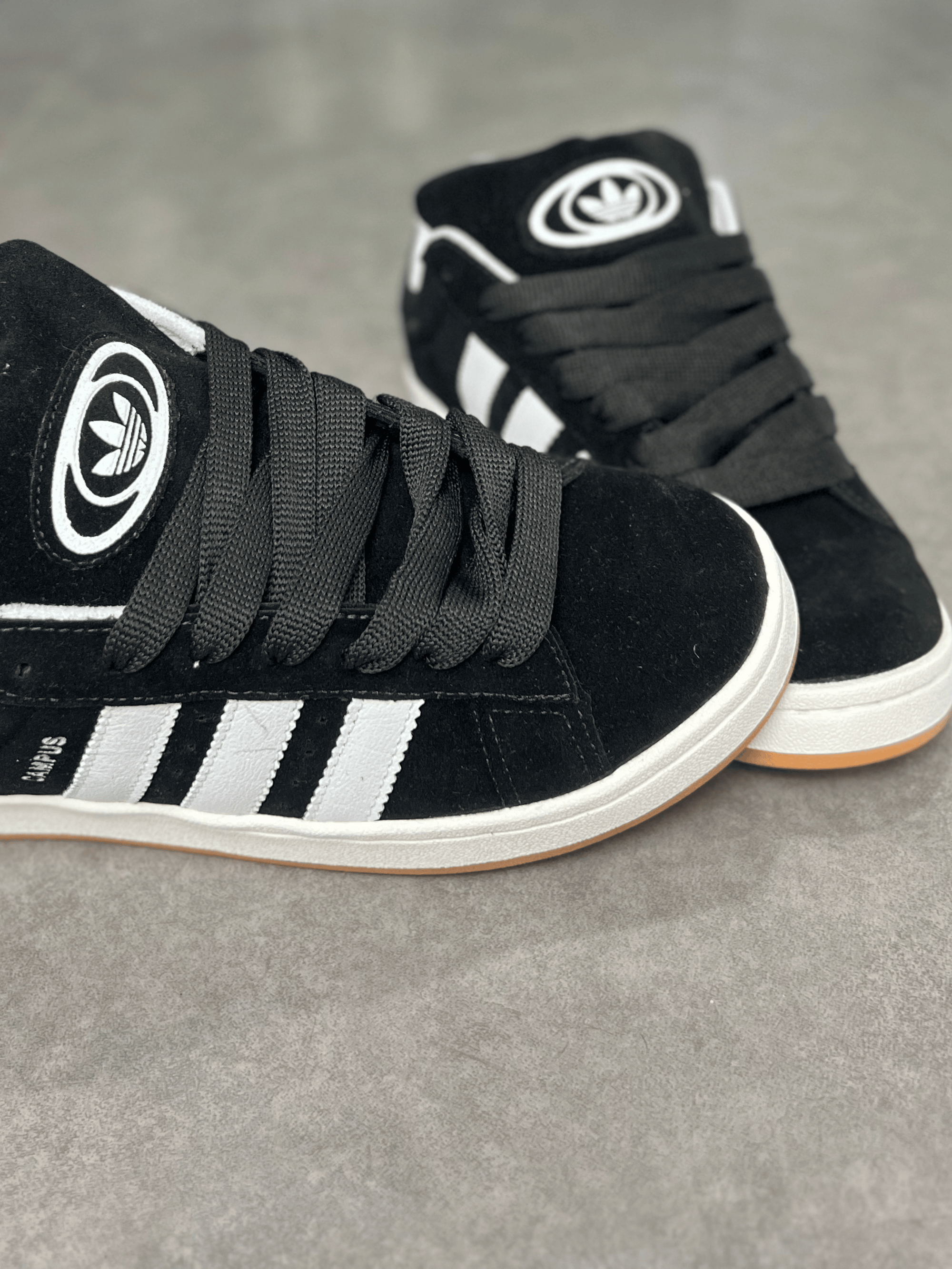 TÊNIS CAMPUS PRETO/BRANCO