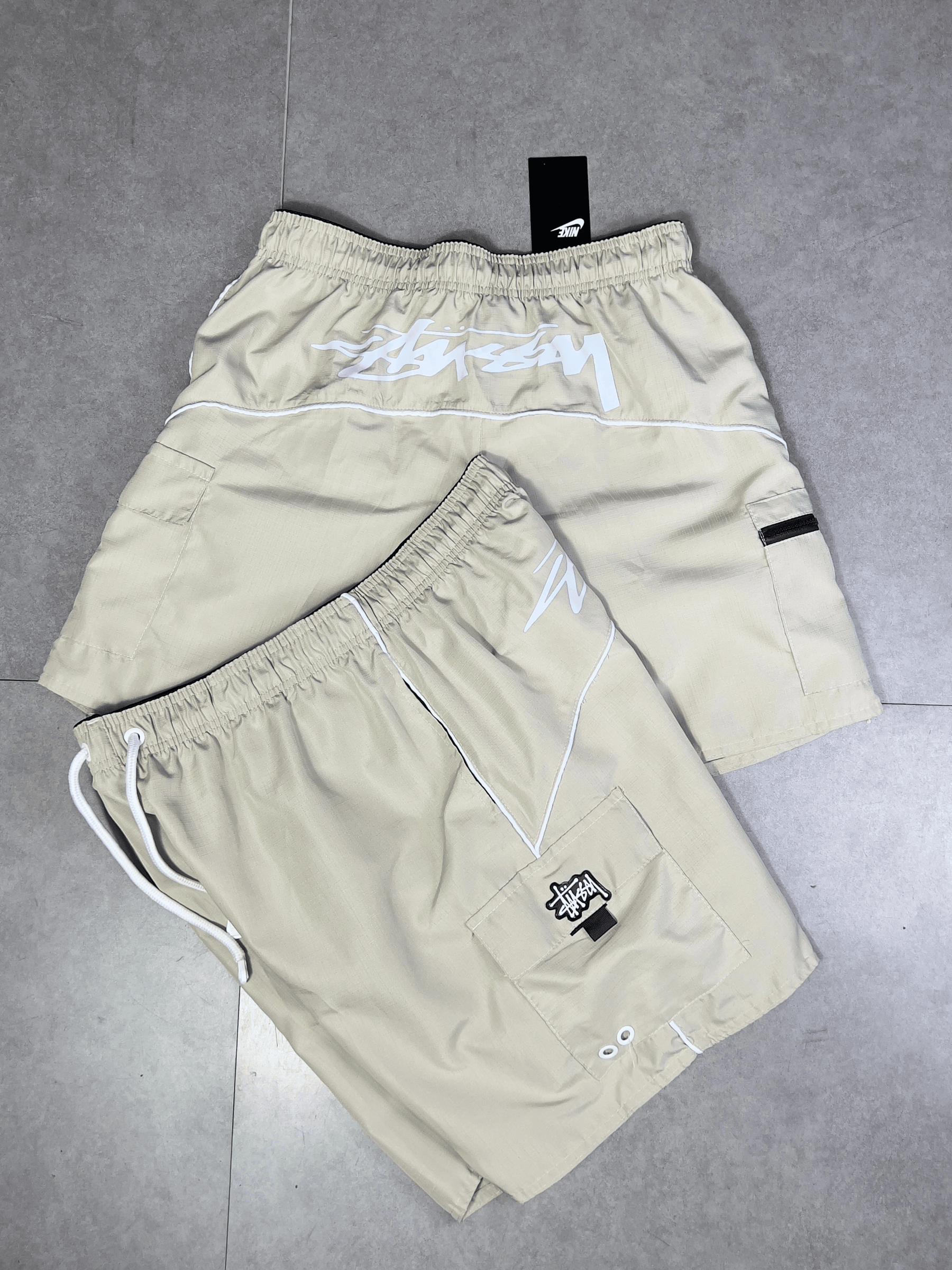 BERMUDA STUSSY OFF WHITE