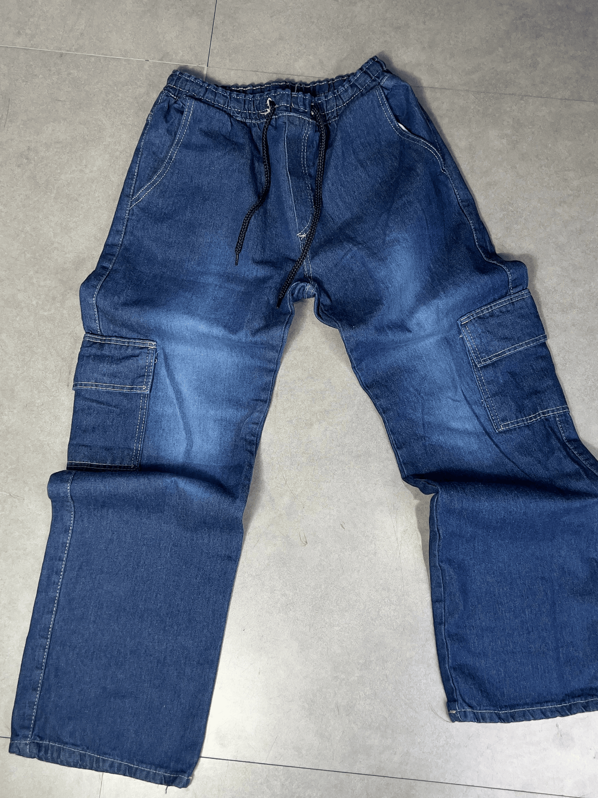 CALÇA CARGO JEANS ESCURA