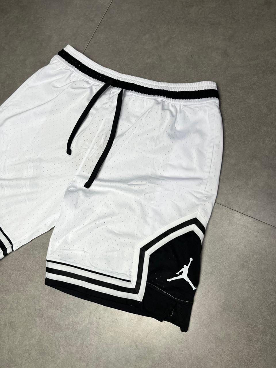 BERMUDA JORDAN CLASSIC